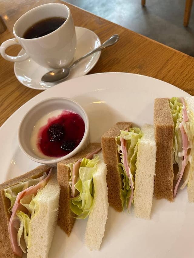 CAFE LE PIN 大府店 - サブ画像2
