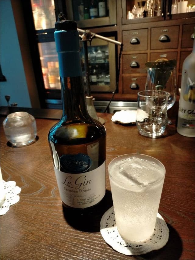 LOW-NON-BAR 神田万世橋店 - サブ画像1