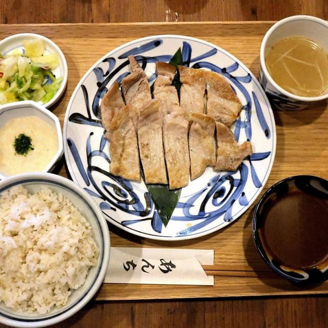 あんちすてーき とろろ 麦めし 豚楽亭 寺田町駅前店 - サブ画像1