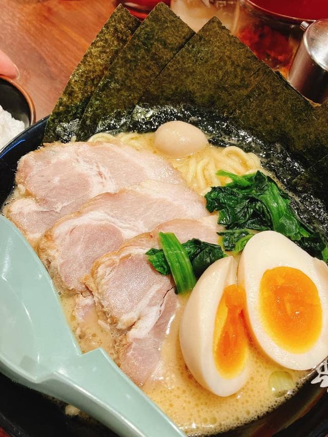 横浜家系ラーメン 極味家 大倉山店 - サブ画像2