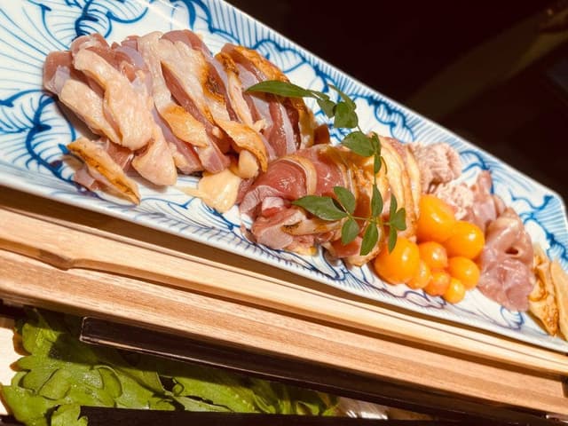 博多水炊き・鶏すき鍋 西新初喜 西新プラリバ店 - サブ画像1