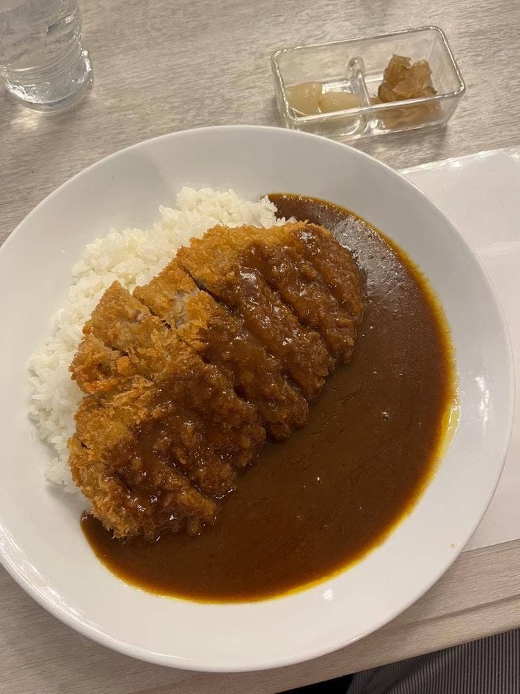 シャロン岡山空港店