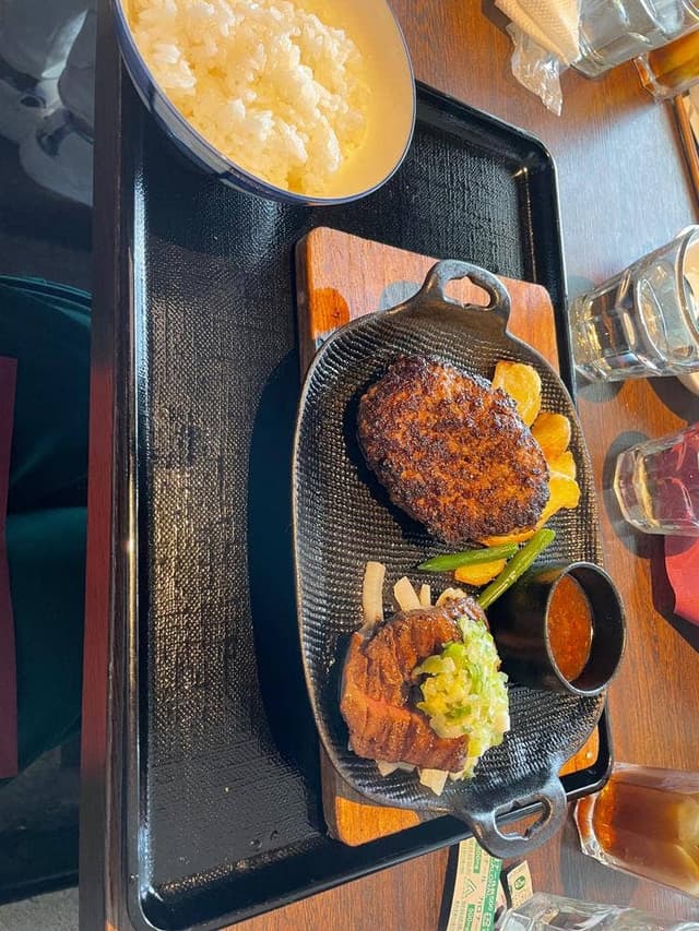 ハンバーグ&ステーキ 黒毛和牛 腰塚 タワーズプラザ店 - サブ画像2
