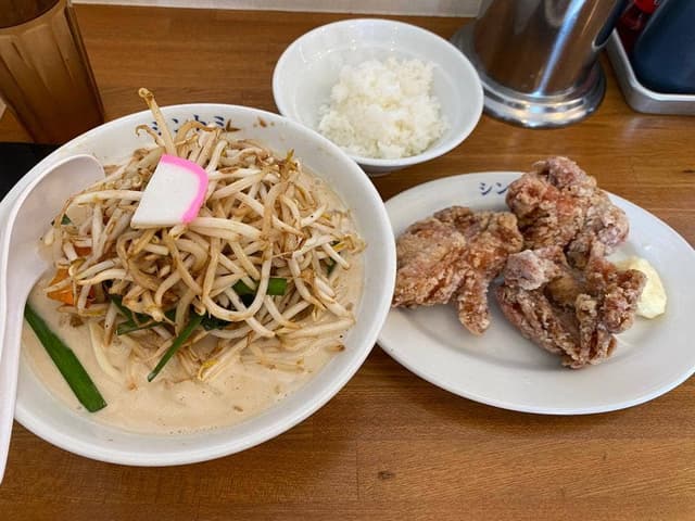 極濃湯麺 シントミ 藤岡店 - サブ画像3