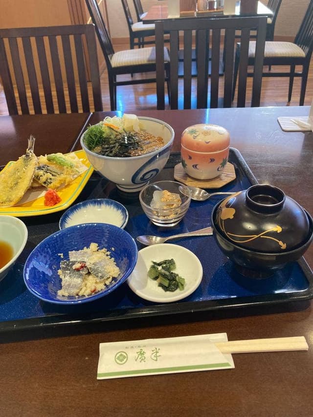 鯖と創作料理の店 廣半 - サブ画像1