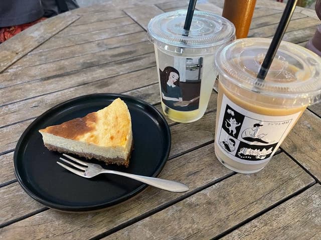 本の読める店 fuzkue 下北沢 - サブ画像2