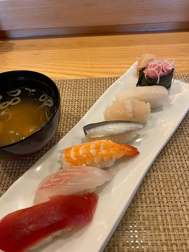 松栄寿し 東口店 - サブ画像1