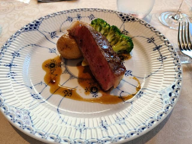 グリルうかい 丸の内店 - サブ画像1