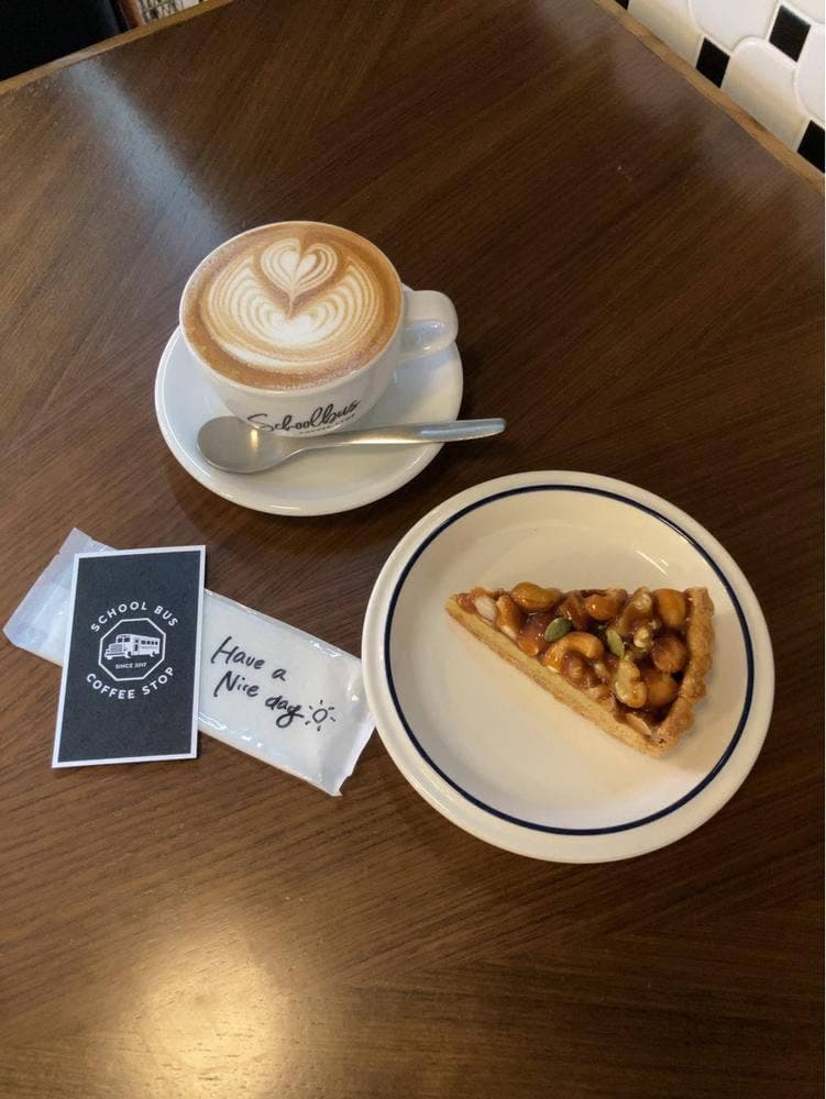 SCHOOL BUS COFFEE STOP MOTOMACHI