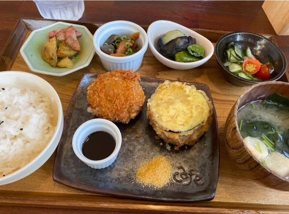 tami cafe
