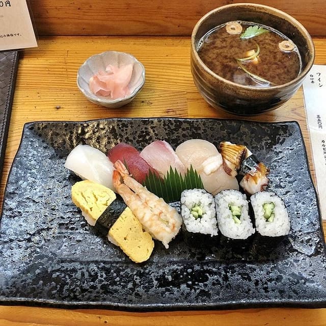末広寿司 - サブ画像1