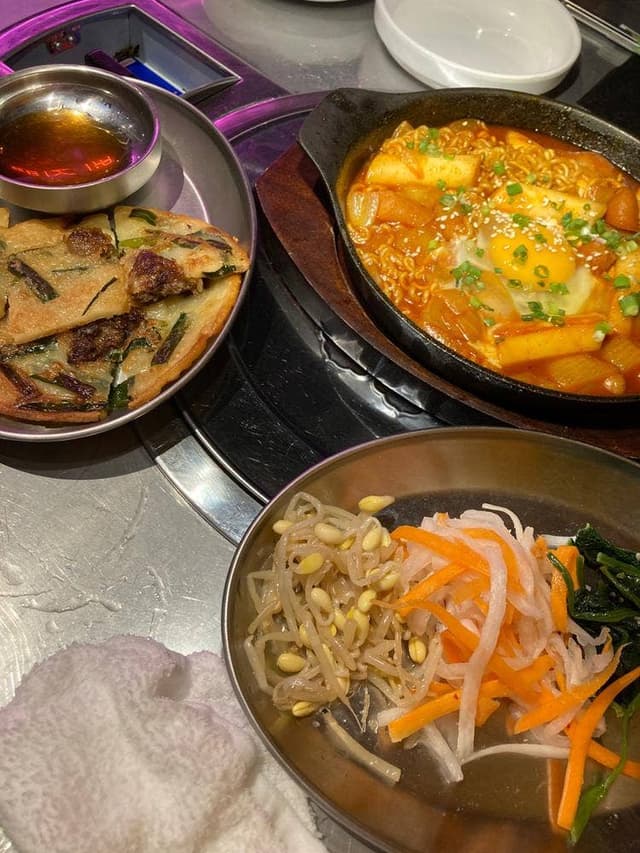 サムギョプサルと韓国屋台ベジテジや 下北沢店 - サブ画像3
