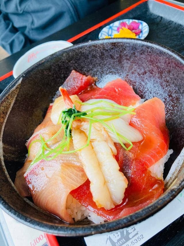 岩船鮮魚センター 食堂海鮮処番屋 - サブ画像1