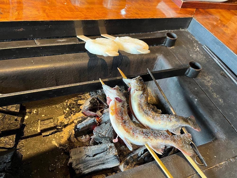 囲炉裏焼き あなみ