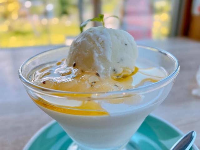 Taibow coffee & gelato soft - サブ画像1