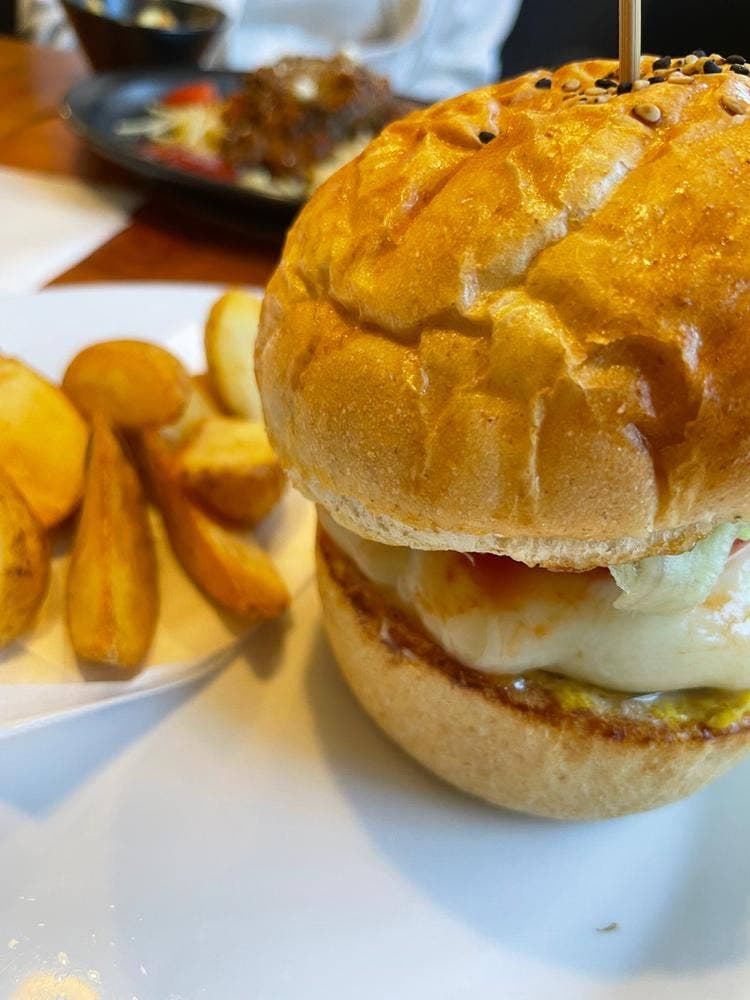 ローカル キッチン MIZ