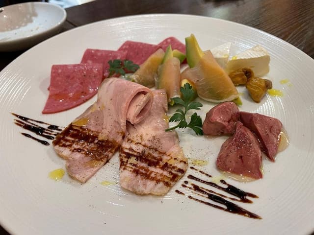 肉バル ZIN - サブ画像3