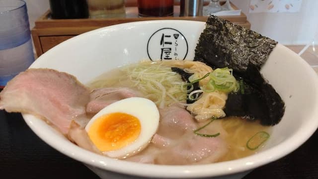 塩ラーメン 仁屋 - サブ画像3