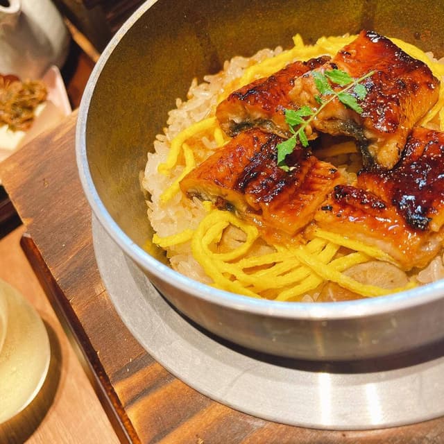 御苑茶屋ZUZU 新宿御苑前店 - サブ画像2