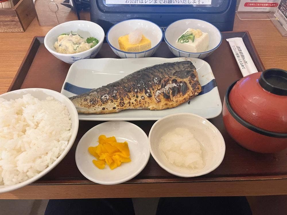 炭火焼魚定食と釜戸ごはん 心斎橋食堂
