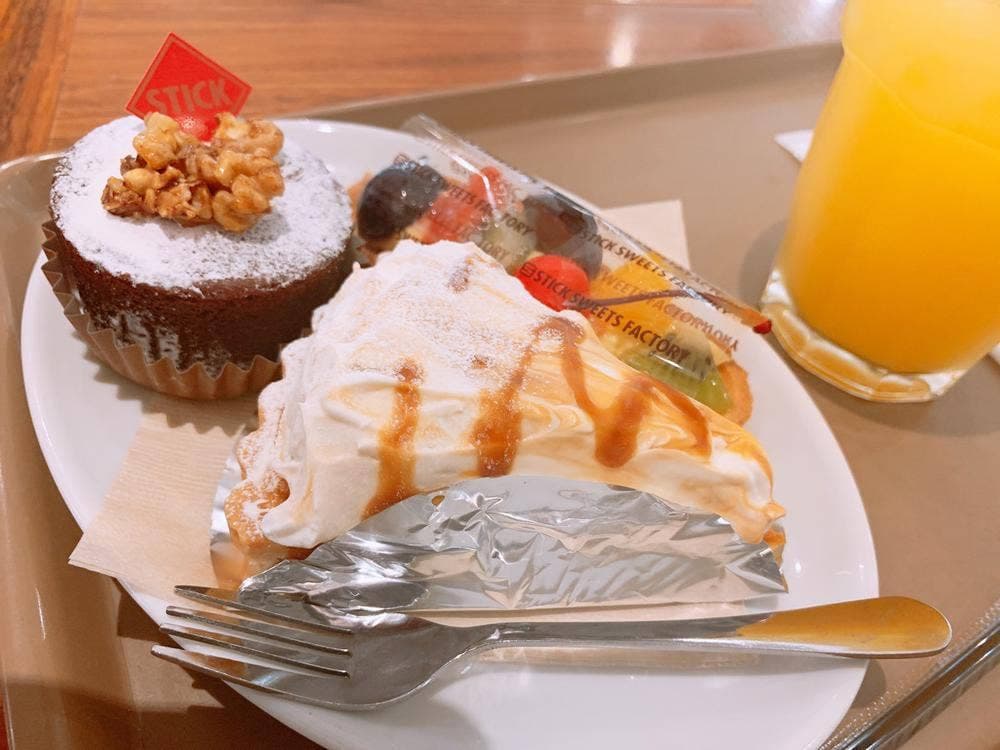 スティックスイーツファクトリー MOMOテラス店