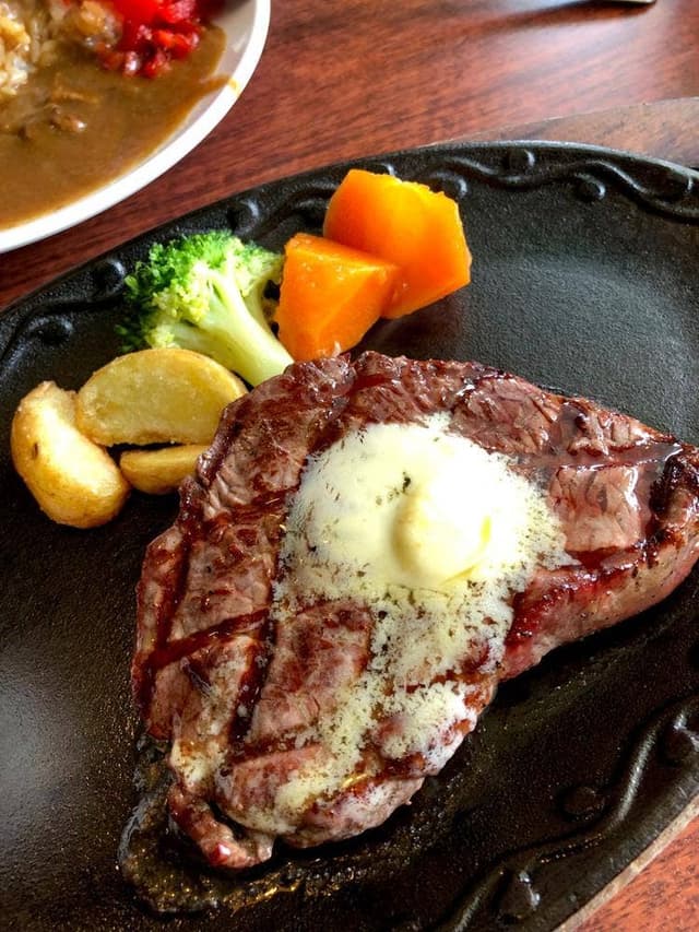 ステーキ&ハンバーグの店 いわたき 千間台店 - サブ画像3