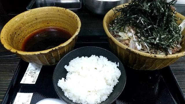 なぜ蕎麦にラー油を入れるのか。富士店 - サブ画像2