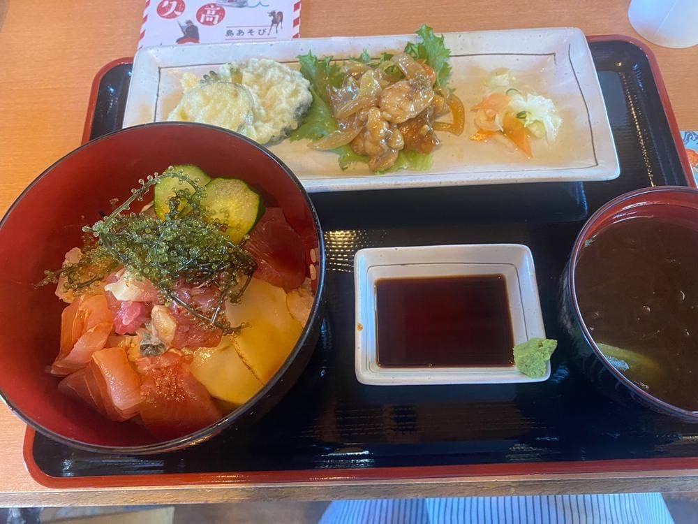 お食事処 とくじん