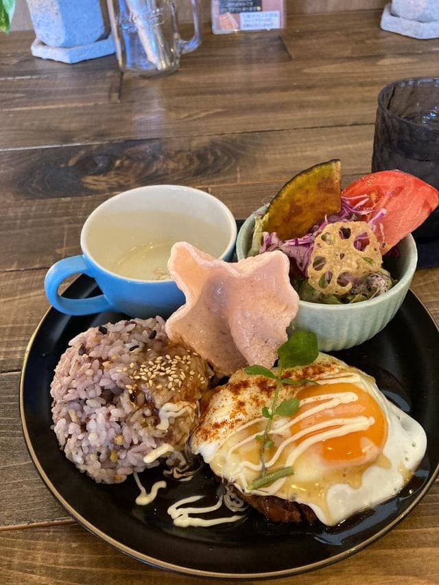 HALE Cafe - サブ画像1