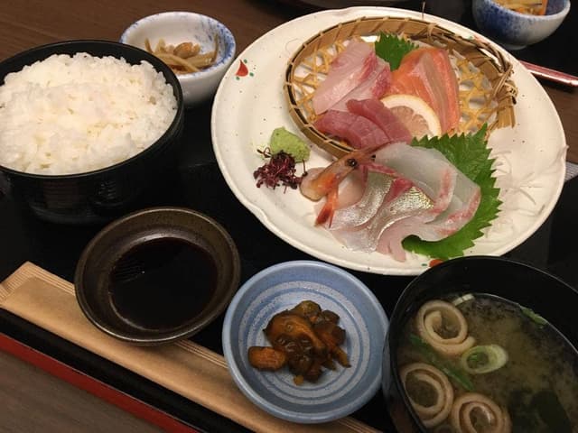 海鮮と日本酒 魚舟 梅田阪急グランドビル店 - サブ画像1