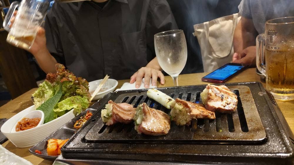 焼肉とんび