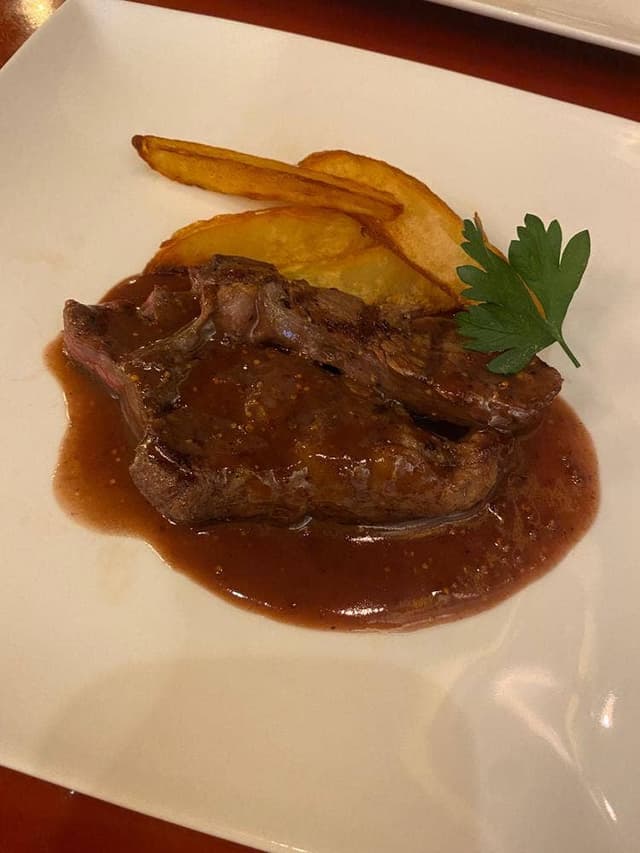 ビストロラグルヌイユ - サブ画像2