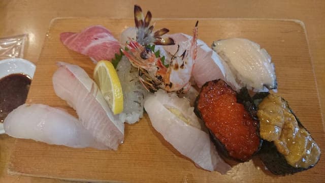 市場ずし 魚辰 - サブ画像1