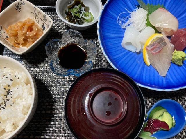 丸忠寿司 - サブ画像3