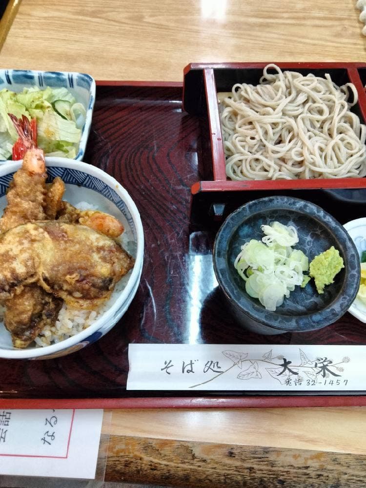 大栄そば店