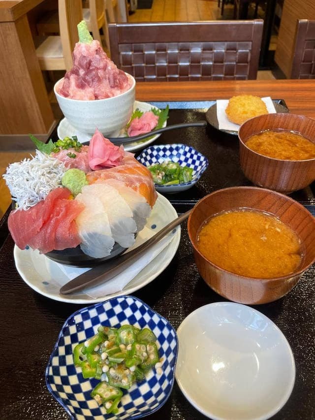 100食海鮮丼 百海里 - サブ画像2