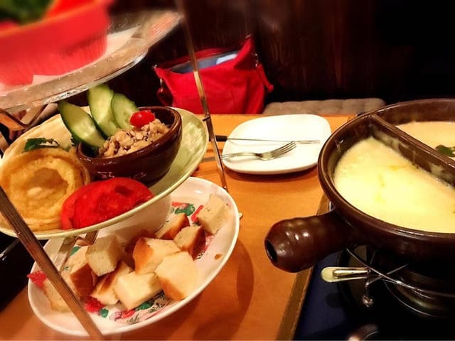 チーズダイニング アンジェロ&ミカエル 薬院店 - サブ画像1