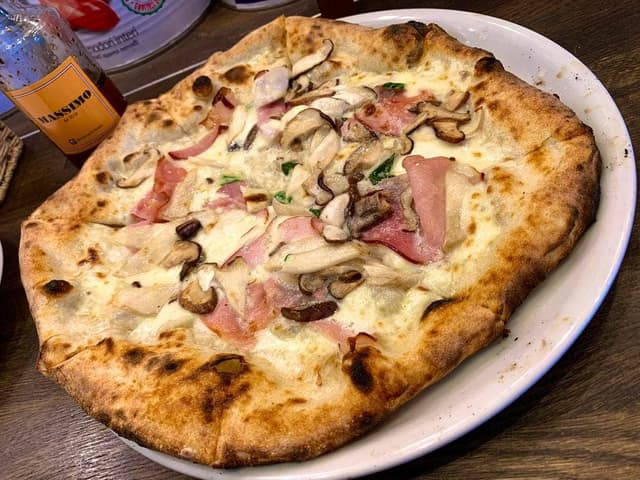 PIZZERIA E OSTERIA MASSIMO - サブ画像3