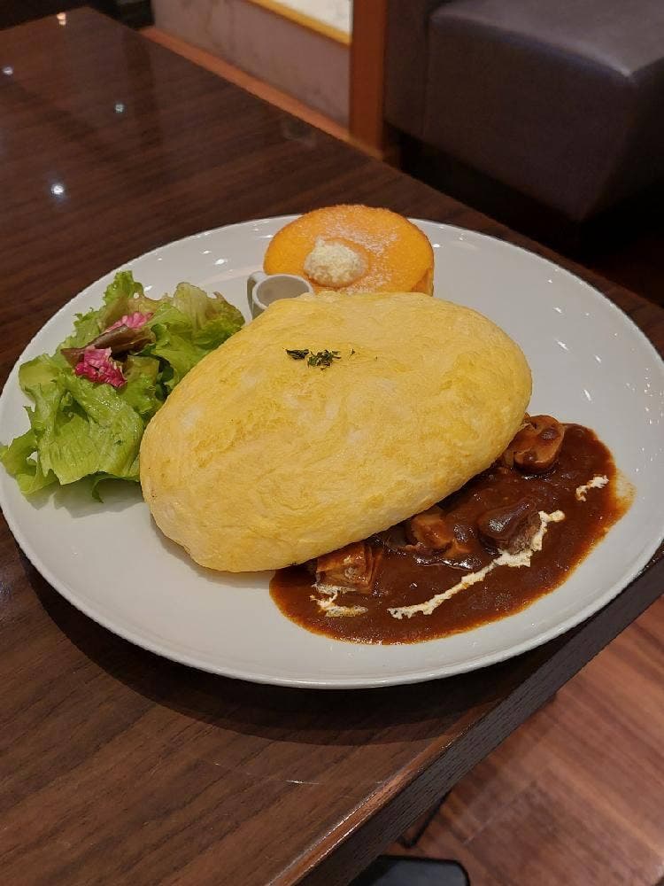 サロン卵と私 イオンモール岡崎店