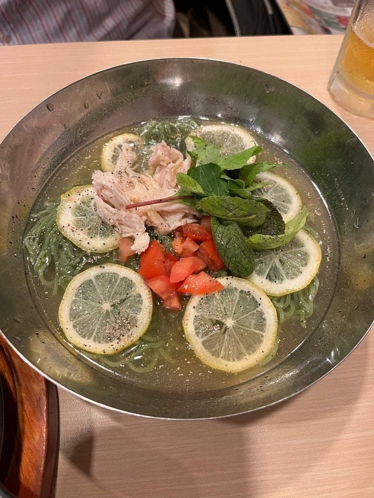 ガスト 市川駅北口店