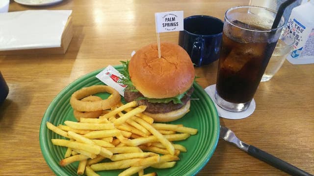 PALM SPRINGS Family restaurant & Golf range - サブ画像3