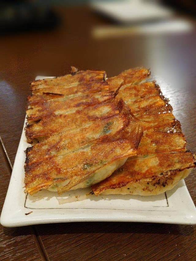 餃子とおばんざい 三よ志 八幡筋店 - サブ画像3