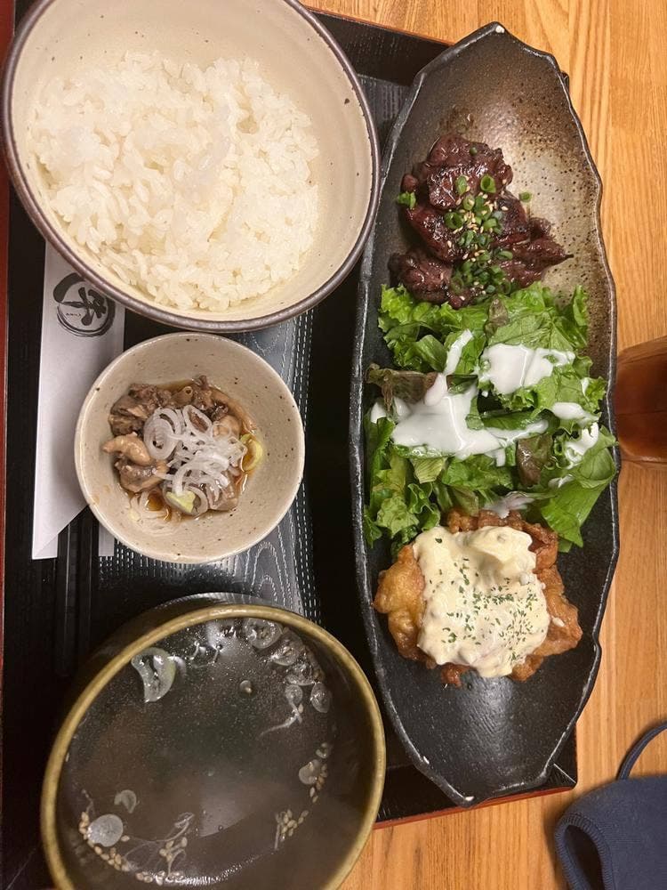 高津肉酒場べこまる