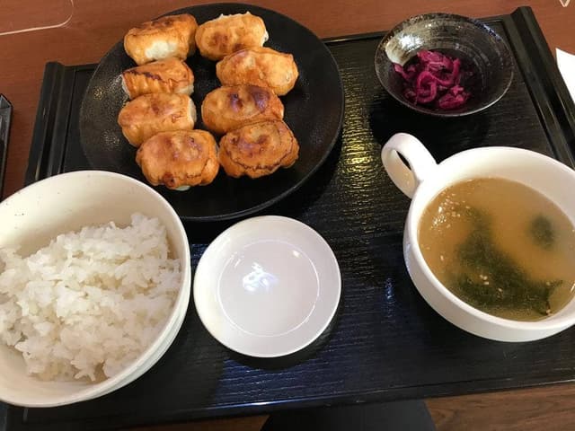 ホワイト餃子 はながさ - サブ画像1