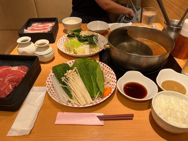 しゃぶしゃぶ野の豚 TONVEGE ルミネエスト新宿店 - サブ画像1