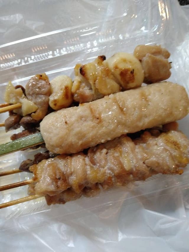塩がうまい 持ち帰り焼き鳥 とり華 - サブ画像1