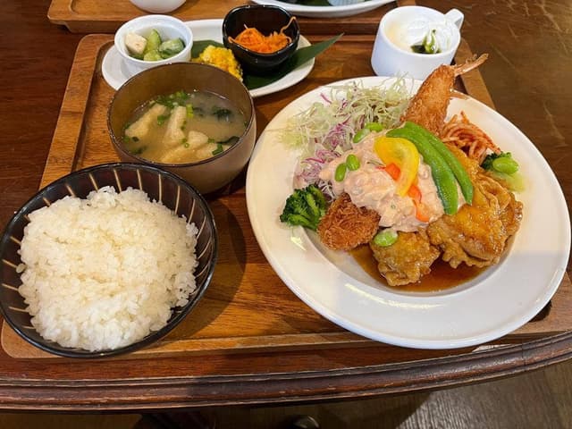 讃岐珈琲 カフェ 瀬し香 - サブ画像1