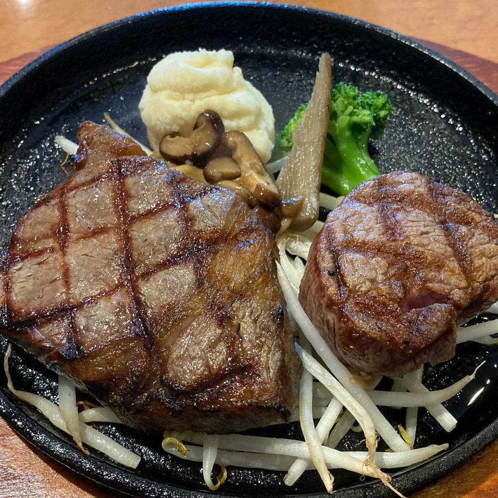 炭火焼ステーキ 黒牛