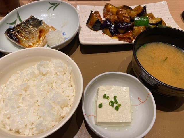 やよい軒 ユニゾイン新大阪店 - サブ画像1