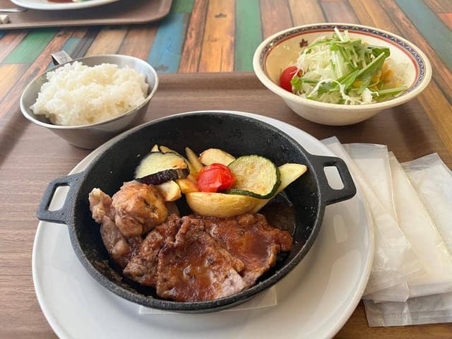 ロゴスショップ&カフェ ロゴスランド店 - サブ画像1